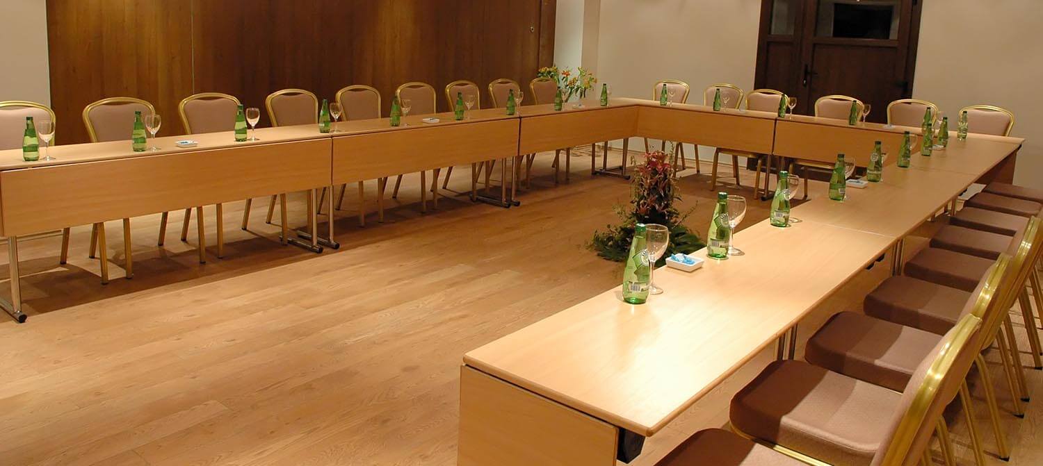 Image courtesy of Polis Thessaloniki Convention Centre - Conference Room 1 - Greece  
